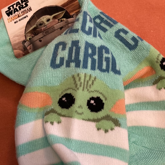 Star Wars The Mandalorian Baby Yoda Grogu No-Shows Sock Set - Picture 5 of 5